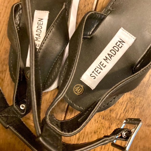 Steve Madden strappy sandals - Picture 3 of 3